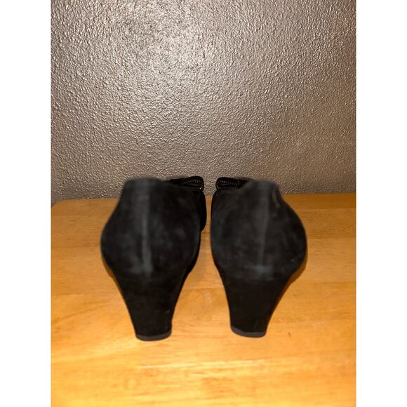 Stuart Weitzman Old Money Preppy  Suede Leather Cap Toe Bow Top Kitten Heels - Picture 4 of 8